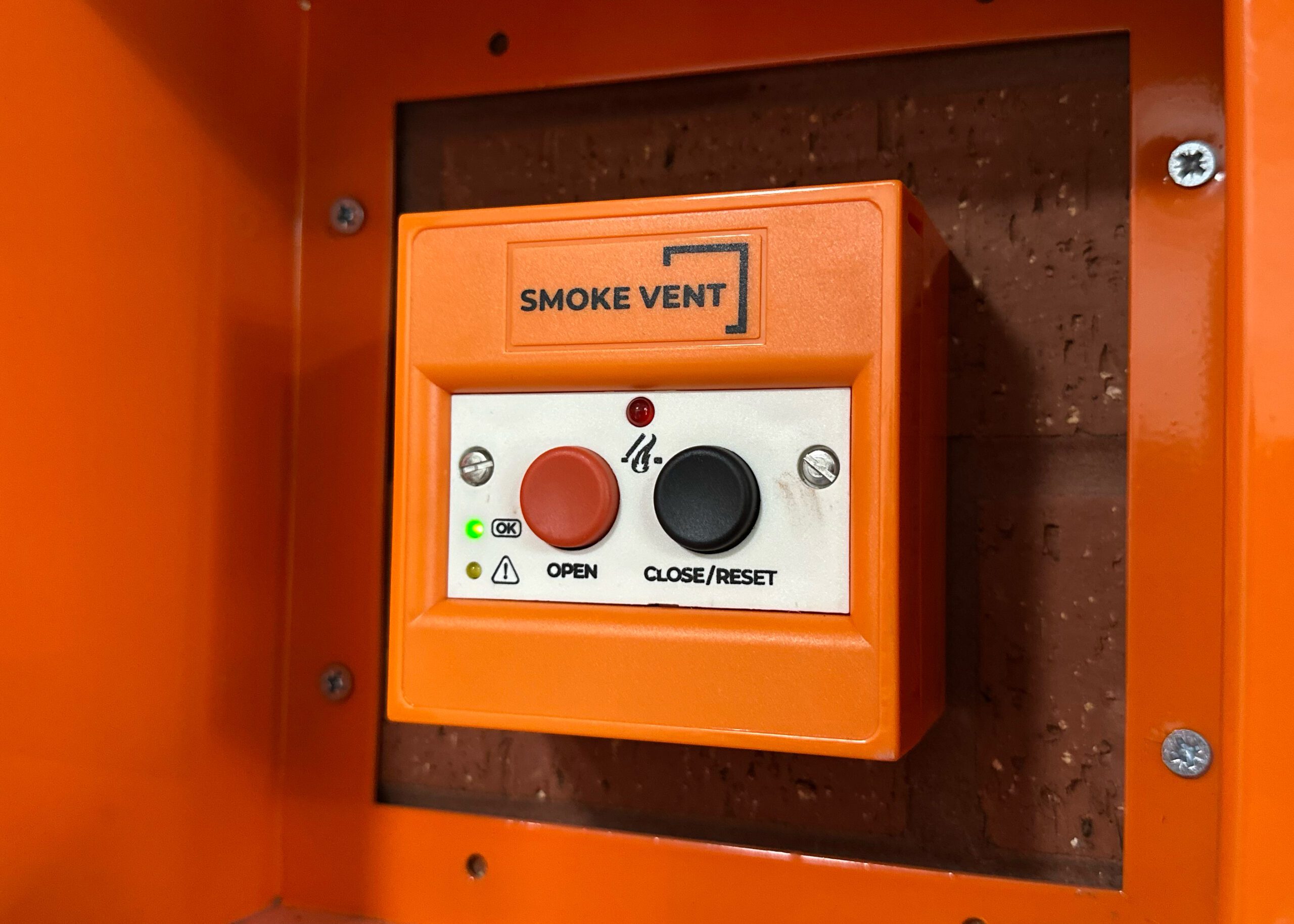 BG3/FOS manual call point installed at Canterbury Tower